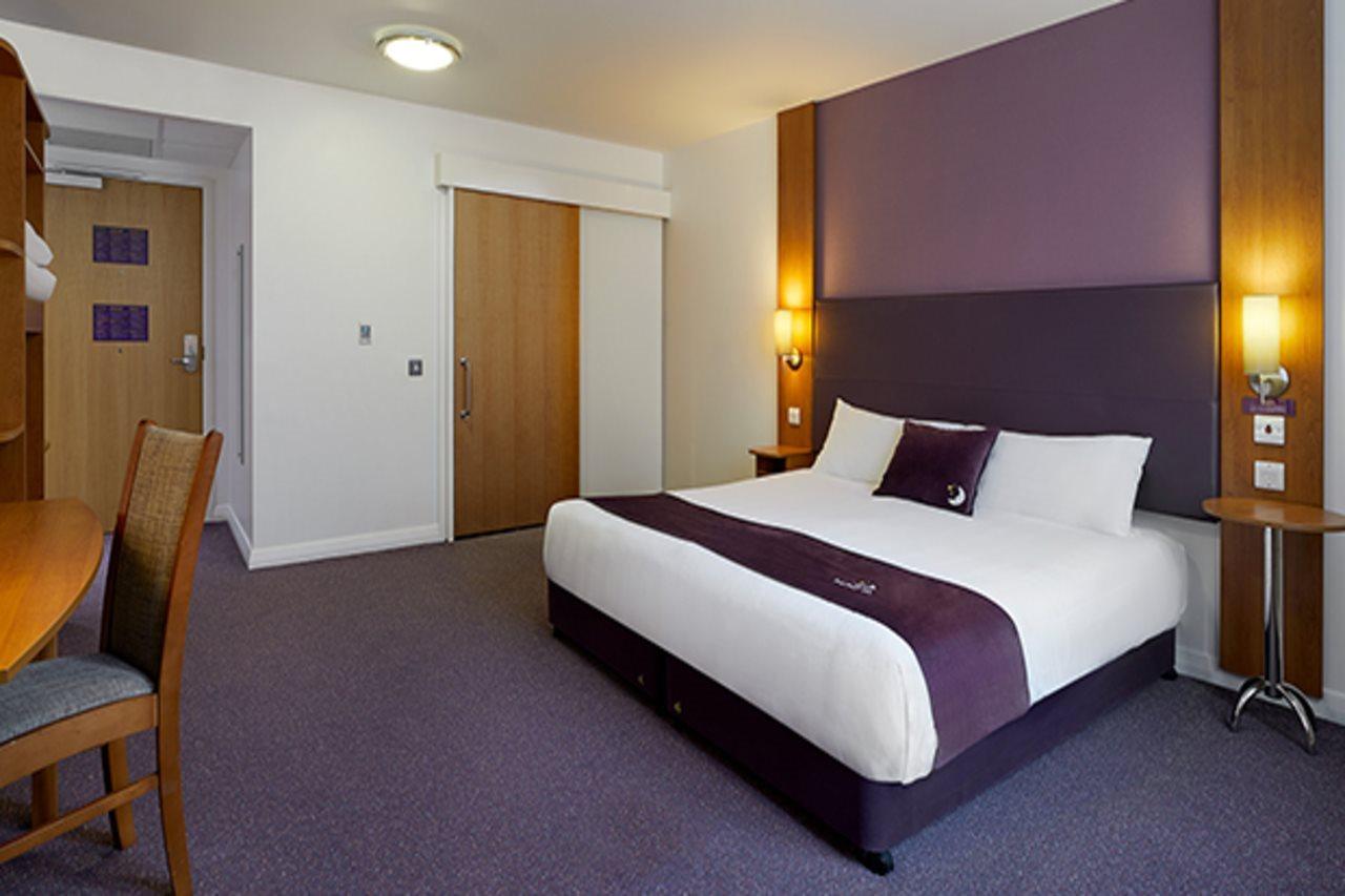 Premier Inn Durham City Centre Exterior foto